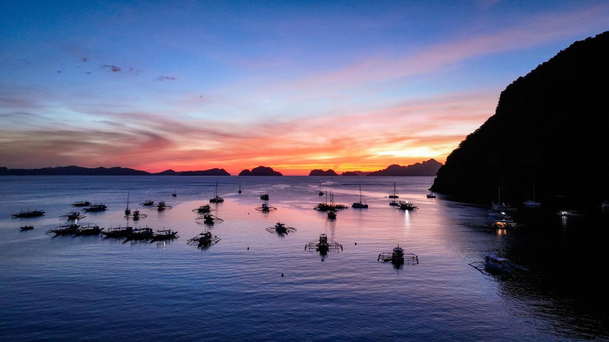 Sip Sunset Hostel And Lounge El Nido Exterior foto