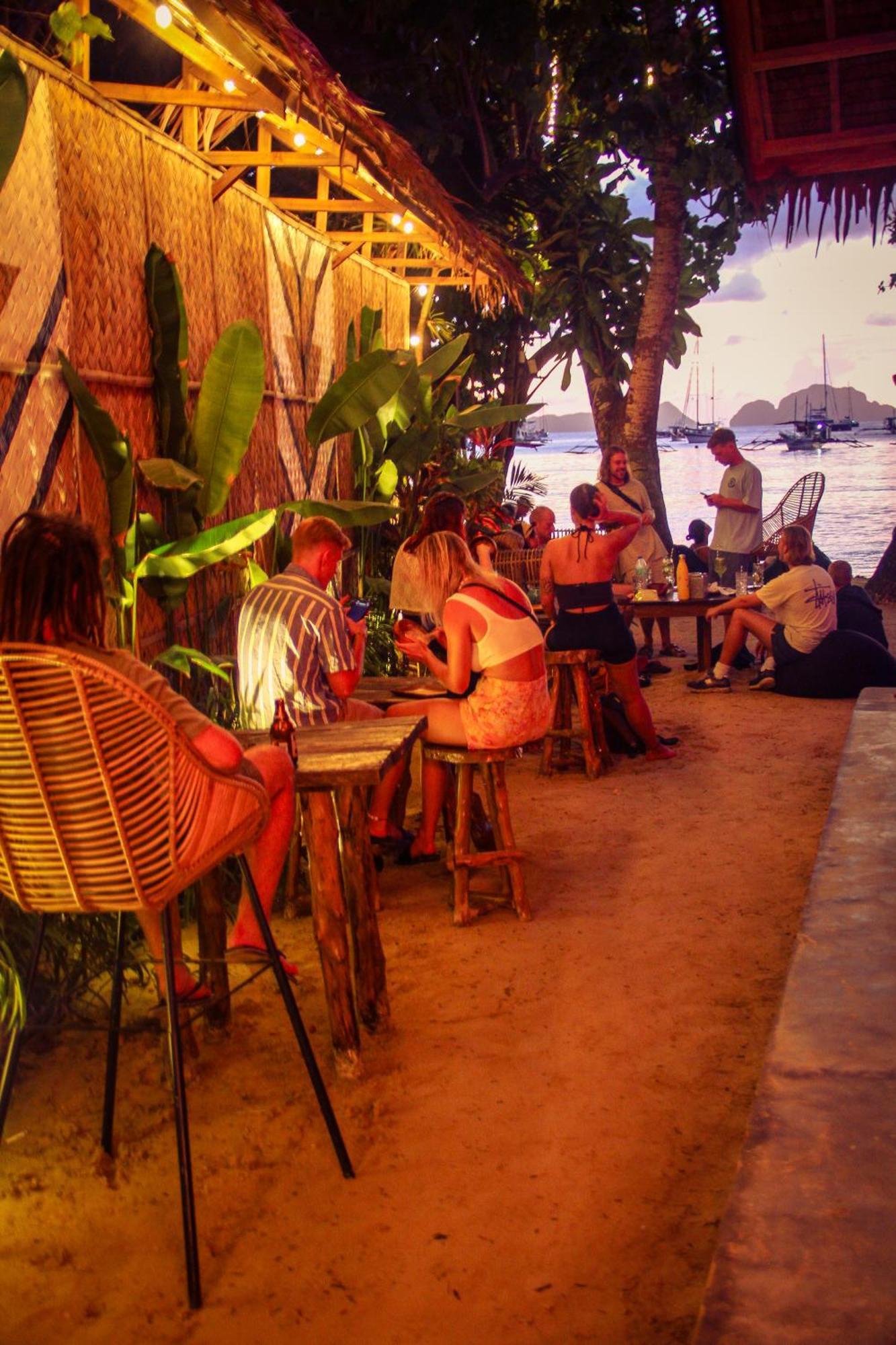 Sip Sunset Hostel And Lounge El Nido Exterior foto
