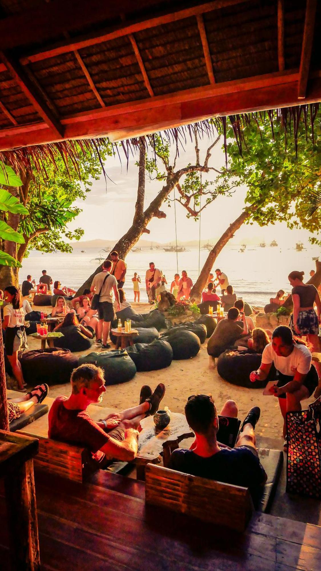 Sip Sunset Hostel And Lounge El Nido Exterior foto