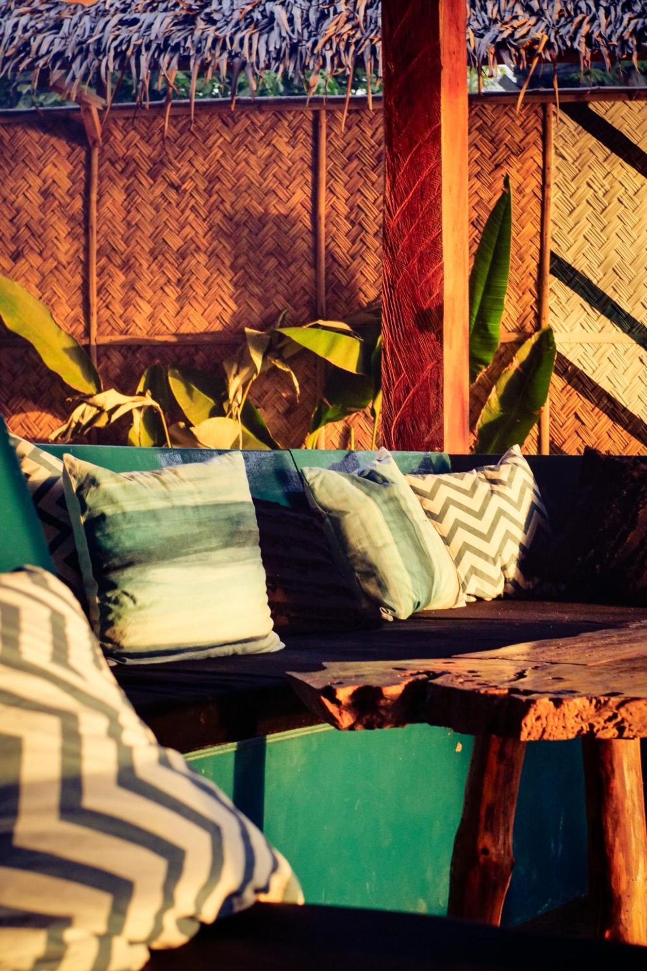 Sip Sunset Hostel And Lounge El Nido Exterior foto