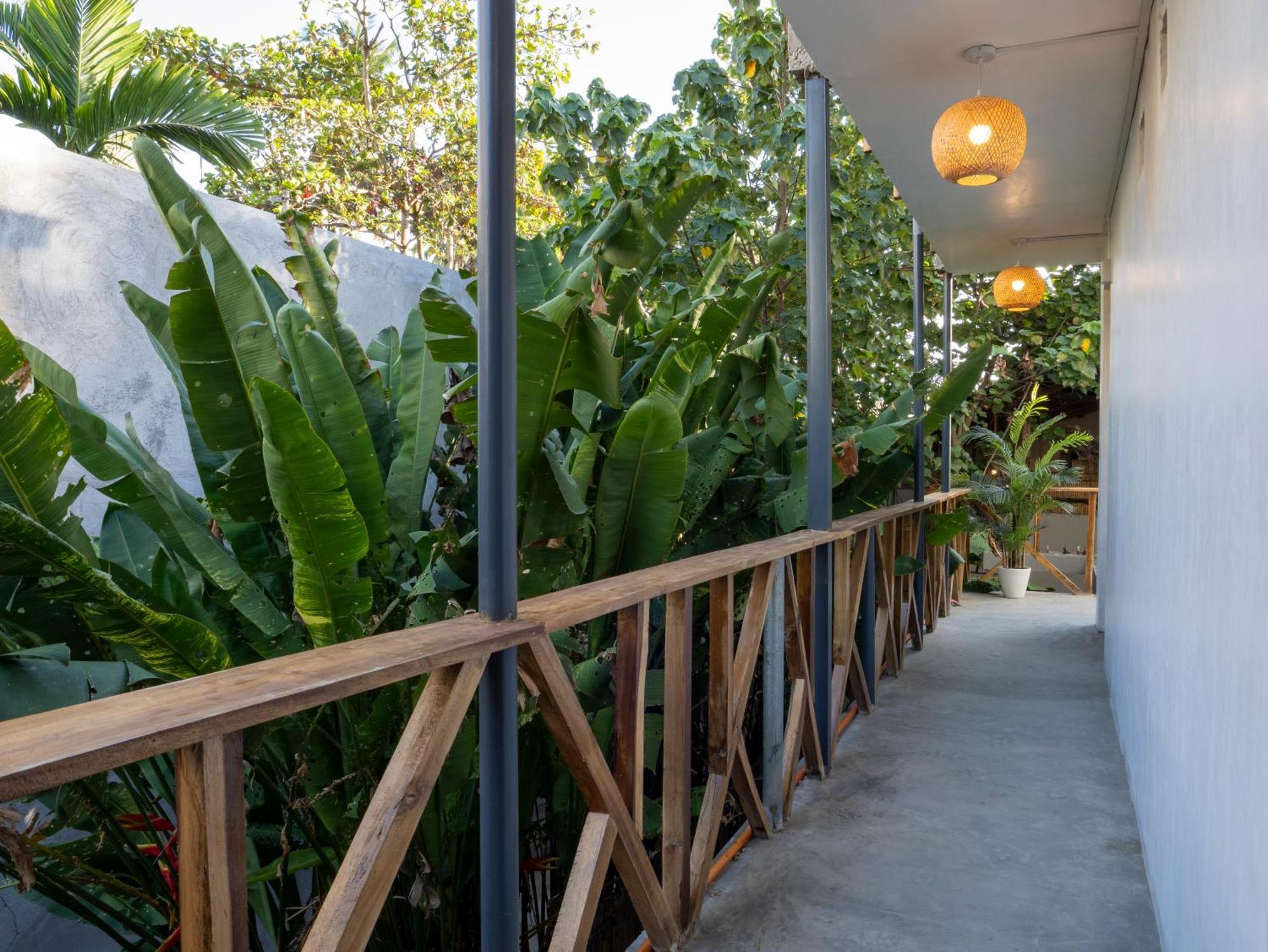 Sip Sunset Hostel And Lounge El Nido Exterior foto